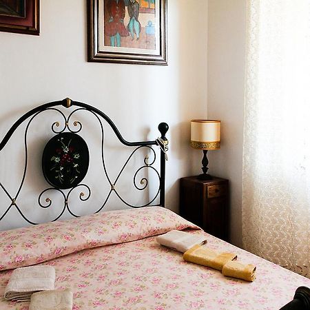 Guesthouse Stazione Pisa Centro Eksteriør bilde