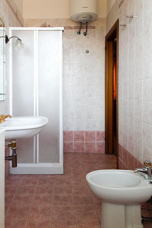 Guesthouse Stazione Pisa Centro Eksteriør bilde